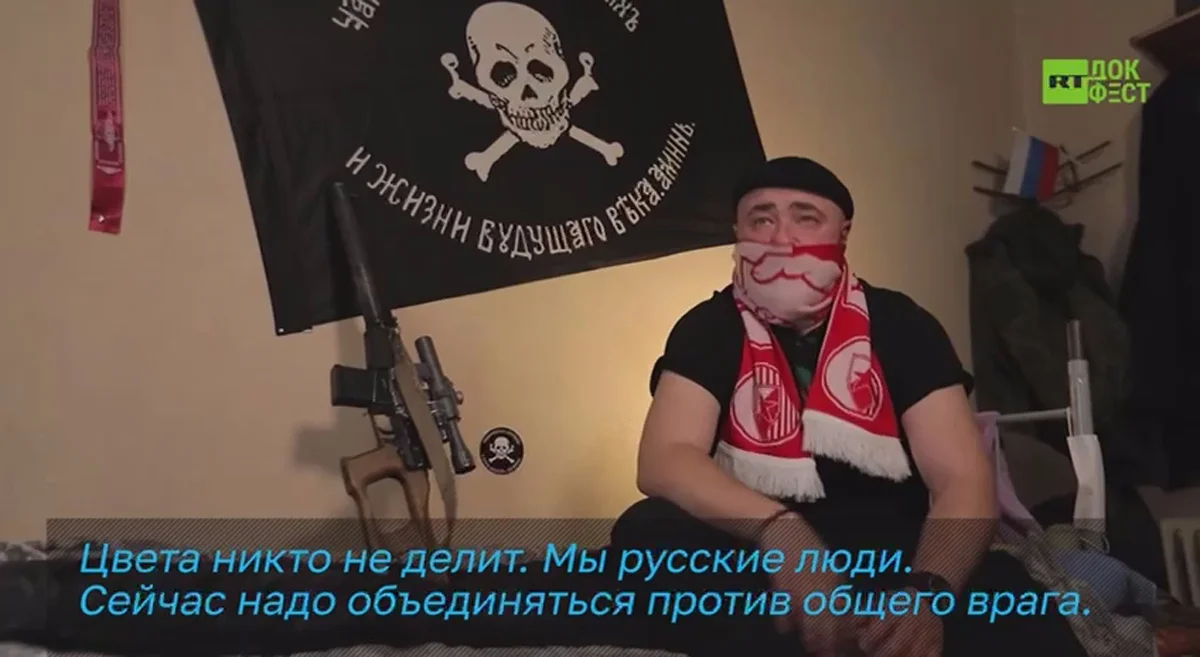 Кадр из фильма «От фаната до солдата». Источник: RT:Doc / <a data-sk="tooltip_parent" data-stringify-link="https://t.me/ClubArtel/447" href="https://t.me/ClubArtel/447" rel="noopener noreferrer" target="_blank">Telegram</a>