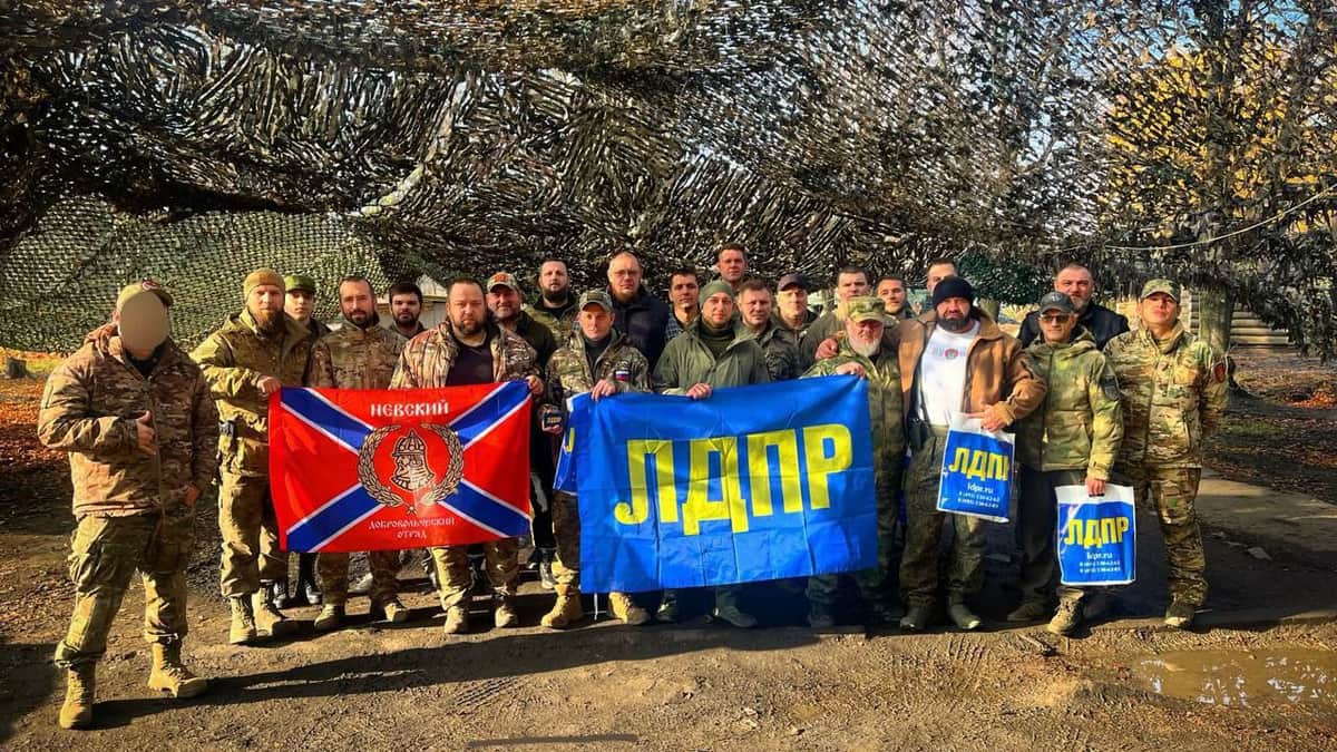 13 кандидатов в Госдуму получали деньги от ГРУ. Судя по всему, российская спецслужба финансирует добровольческие батальоны БАРС