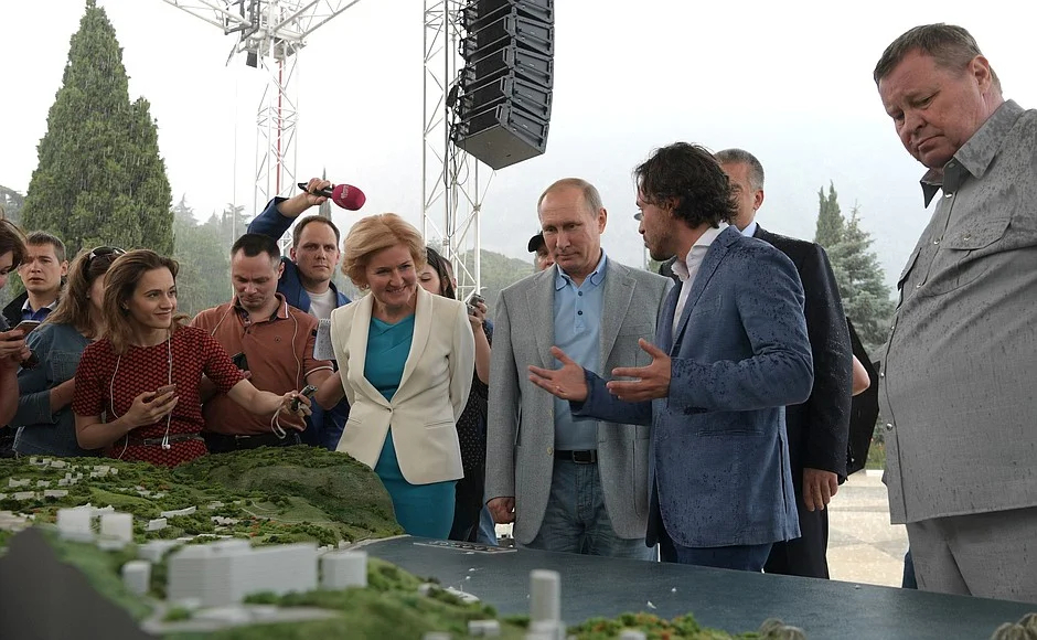 Владимир Путин в «Артеке», 2017 год. Фото: Wikimedia Commons , CC BY 4.0