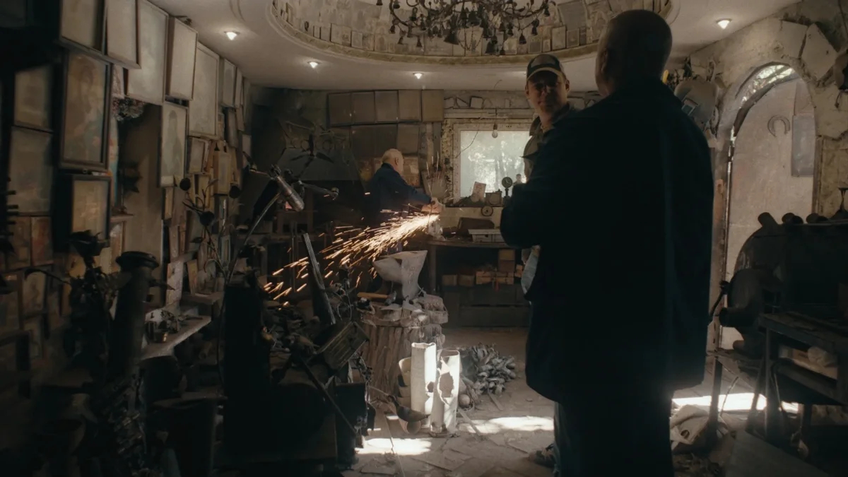 Кадр из фильма «Реверс». Фото: <a data-sk="tooltip_parent" data-stringify-link="http://kino.mail.ru" href="http://kino.mail.ru/" rel="noopener noreferrer" target="_blank">kino.mail.ru</a>